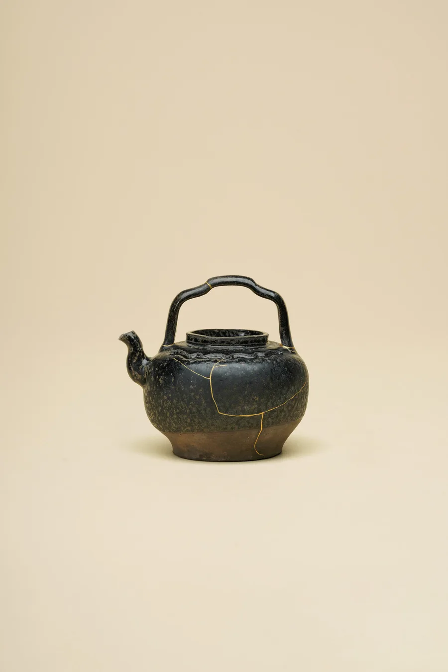 明代 黑釉提梁