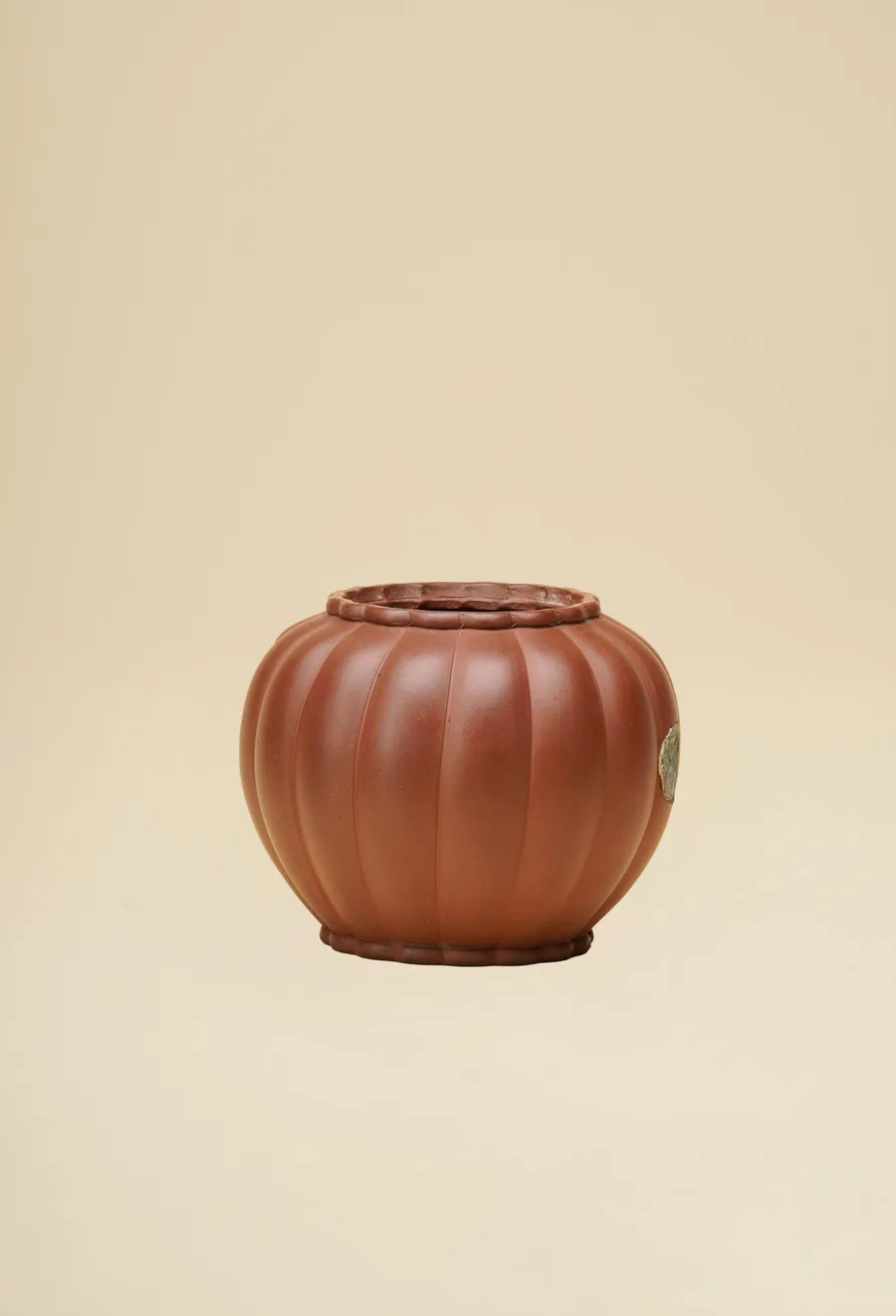 清乾隆 大清乾隆年製 菊瓣壺